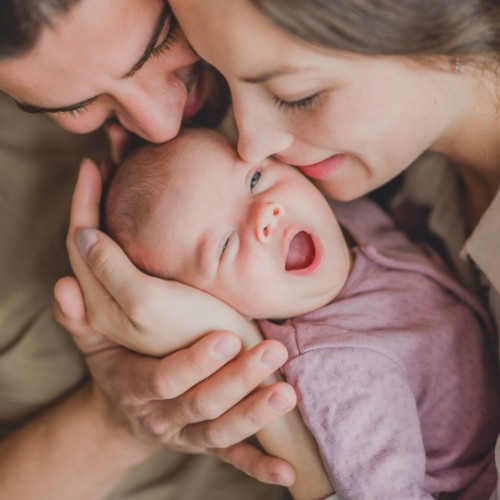 Os merecéis todo nuestro reconocimiento: ¡feliz día a todas las madres y a todos los padres!