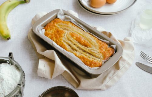 Bizcocho de plátano sin gluten y sin azúcar: saludable, fácil y divertido para cocinar en familia 